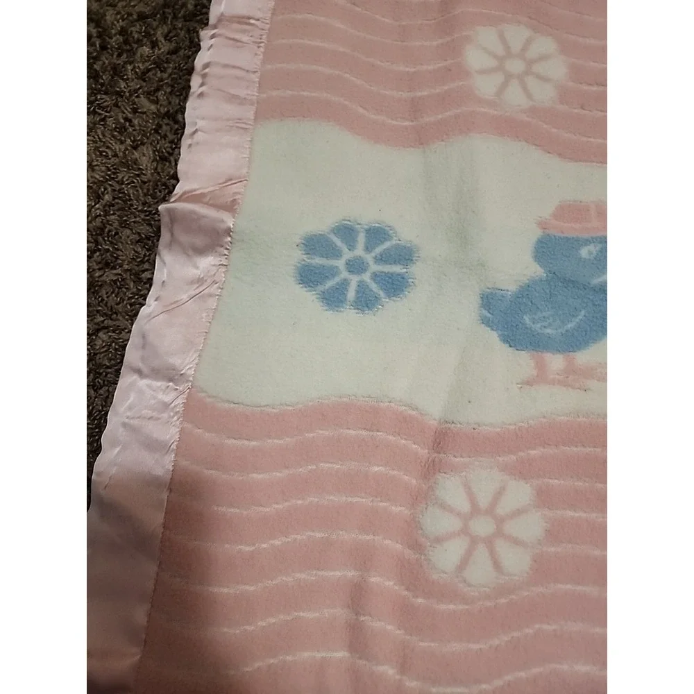 Vintage 1950's Esmond blue PINK Satin Trim BABY‎ Blanket chickens chicks Ducks